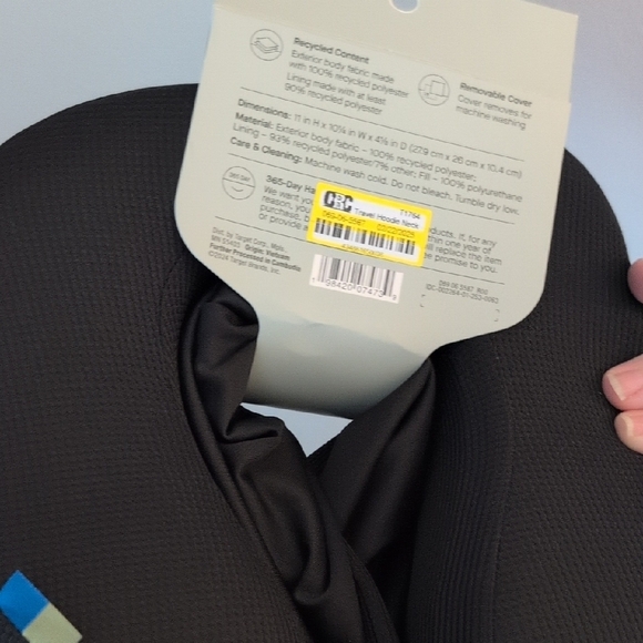 Travel Neck Pillow W/ Hood - Picture 4 of 5